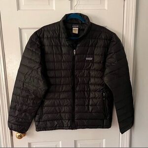 Men’s black puffer jacket size Medium